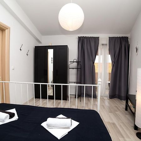 Apartments Zara Петрчане Экстерьер фото